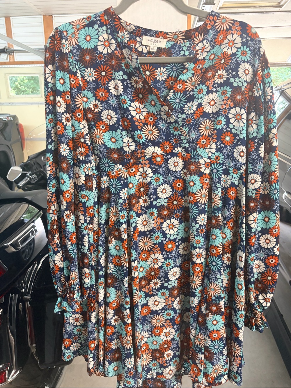 Umgee Navy Floral Tunic with Teal, Orange & White Daisies